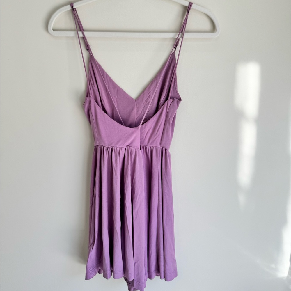 Urban Outfitters Lavender Romper Size Small Spaghetti Strap V-Neck - Picture 4 of 8
